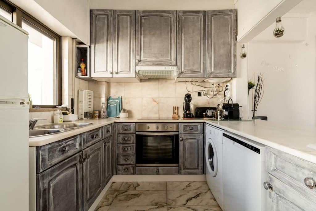 Apartment Oura White View 2 Min Walk Sea